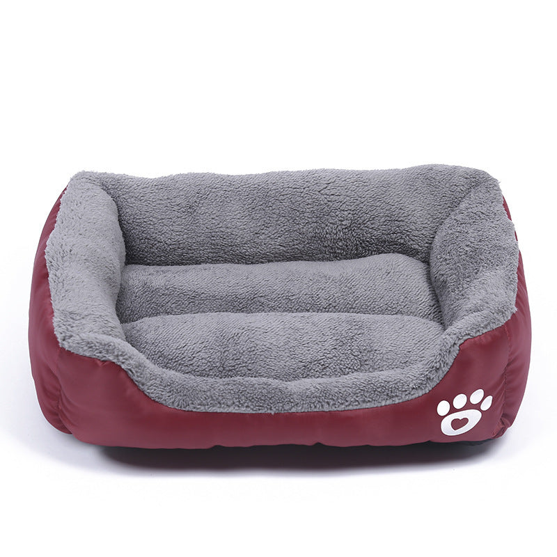 Soft Fleece Pet Bed with Waterproof Base for Small, Medium and Large Pets