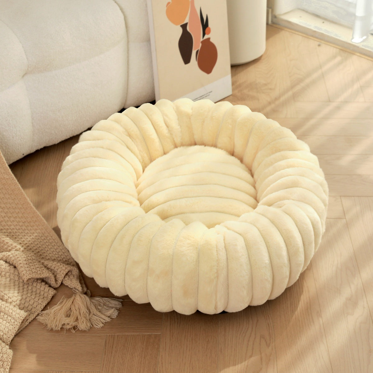 Round Plush Pet Bed with Long Fur, Warm Sleeping Mat for Cats and Dogs