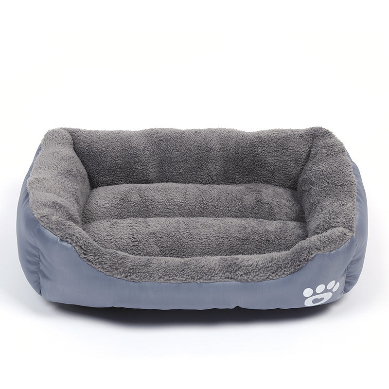 Soft Fleece Pet Bed with Waterproof Base for Small, Medium and Large Pets