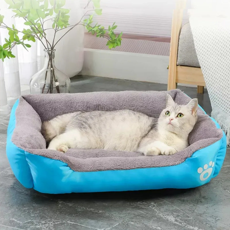 Soft Fleece Pet Bed with Waterproof Base for Small, Medium and Large Pets