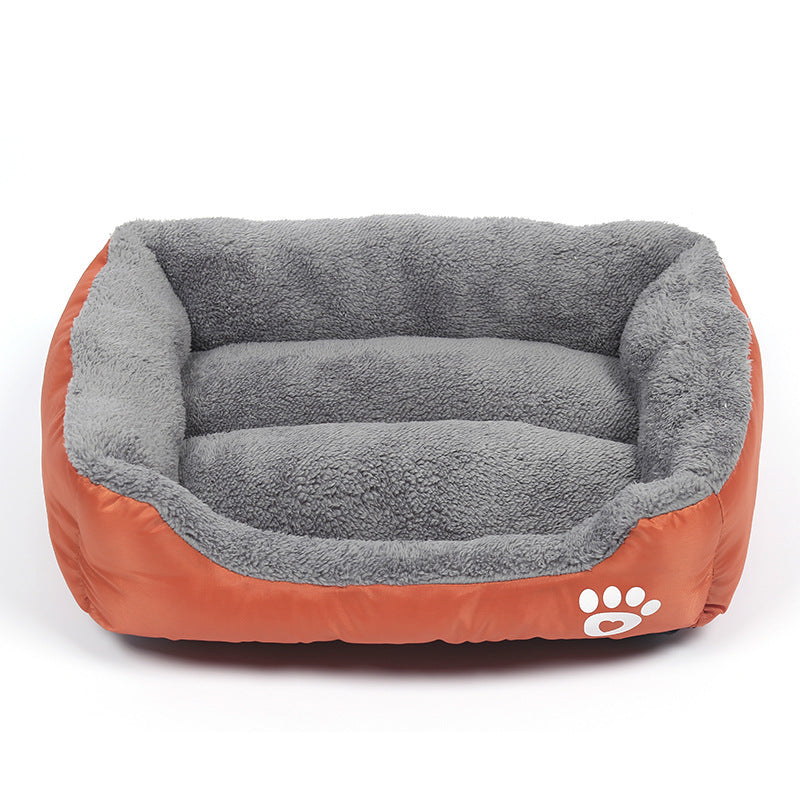 Soft Fleece Pet Bed with Waterproof Base for Small, Medium and Large Pets