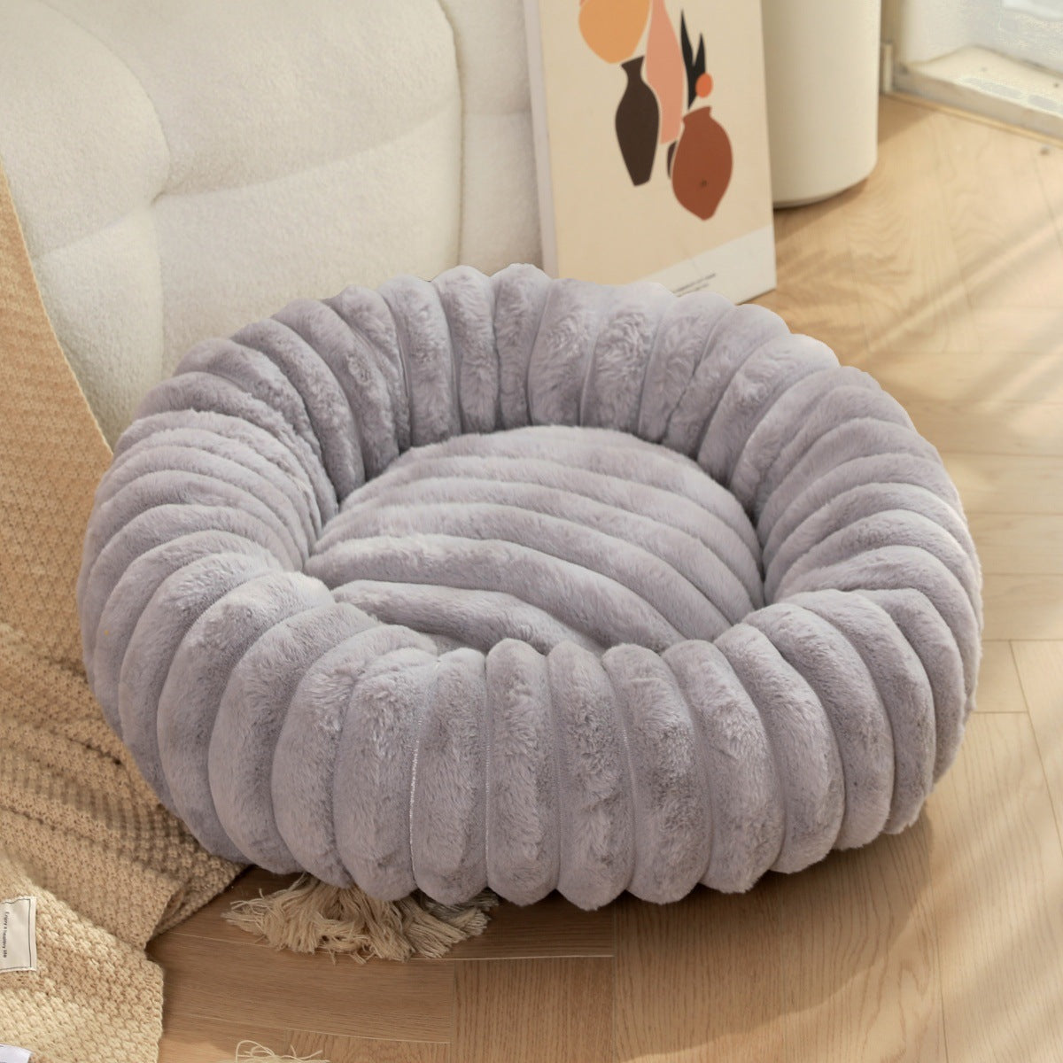 Round Plush Pet Bed with Long Fur, Warm Sleeping Mat for Cats and Dogs